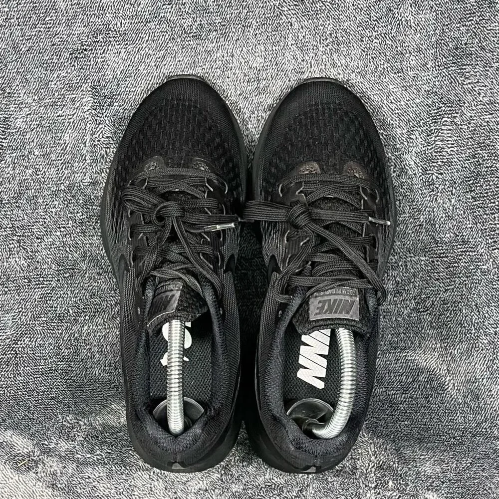 Nike Womens Air Zoom Pegasus 34 Black/ Anthracite size 7
